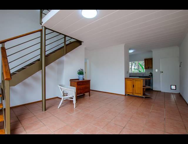 2 BEDROOM APARTMENT FOR SALE IN RIETVALLEIRAND